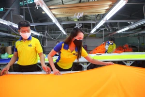 Gói hỗ trợ lớn: Không để giá hàng hóa leo thang