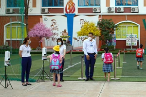 An toàn cho hàng triệu học sinh trở lại trường