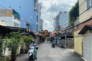 Quận 7: Dân hiến đất, nhiều hẻm được mở rộng 