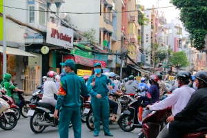 Dân quân tự vệ gặp khó, cự cãi là chuyện thường ngày