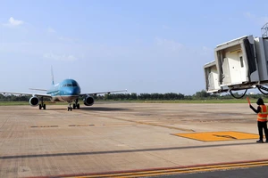 Kích cầu để sân bay Cần Thơ hút khách