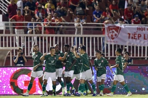 Lâu lắm rồi 2 đại diện TP.HCM mới cùng thắng