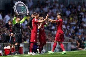 Klopp và Liverpool qua trận hòa nhọc cùng tiền đạo đắt giá 