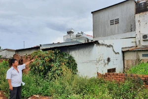 Tòa buộc ủy ban ra phương án bồi thường mới cho dân