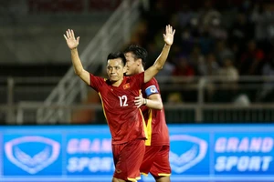 Thắng Ấn Độ, tuyển Việt Nam vô địch giải tam hùng