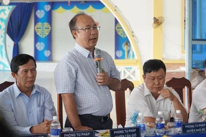 Nhận nuôi trẻ rồi làm giấy khai sinh giả