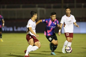 Khốc liệt và lắt léo cuộc đua trụ hạng 