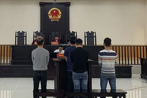 Phiên tòa ấm áp vụ 4 anh em bắt trói cha