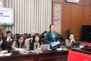 Tranh chấp đất đai, có nên chỉ để cho tòa giải quyết?