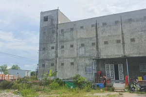 Thua kiện vì giấy chứng nhận ghi tên ấp không có thực