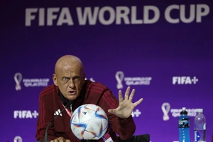FIFA mời “vua” Collina, Malaysia đưa Salah đến Kuala Lumpur