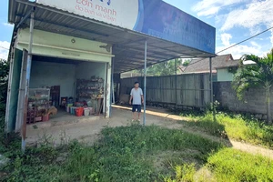 Đòi bồi thường vì 'bán đất chứ không bán nhà'