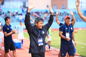 Khánh Hòa mất tướng và cái khó “bó” cái khôn ở V-League