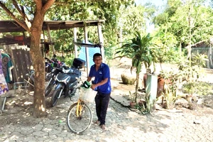 Vụ bán con ở Trà Vinh: Nên cân nhắc giảm nhẹ hình phạt cho người mẹ 