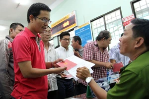 Hết năm 2022, bỏ sổ hộ khẩu