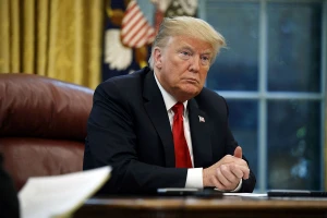 Tổng thống Trump đang gặp nhiều khó khăn