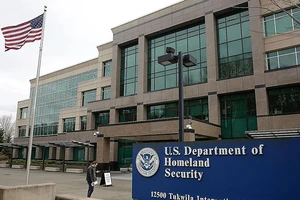 Bên ngoài trụ sở Bộ An ninh nội địa ở thủ đô Washington, D.C., một trong những cơ quan bị xâm nhập trong đợt tấn công mạng vừa qua.