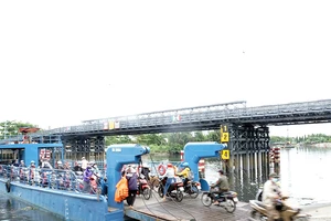 Cầu sắt An Phú Đông chuẩn bị được khai trương vào ngày 31-12-2020.