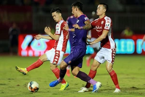 Hai CLB TP.HCM và Sài Gòn với hai cách làm.