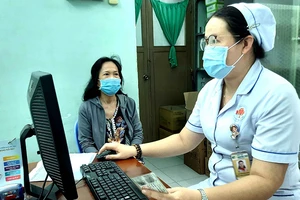 'Đồ nghề' truy vết người nuôi bệnh mùa COVID-19