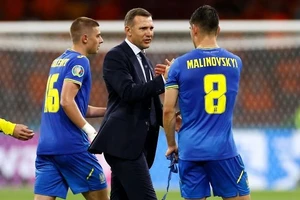 HLV Shevchenko tin rằng Ukraina ở vòng knock out sẽ cởi bỏ được bộ mặt của kẻ nhận vé vớt cuối cùng.