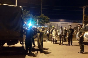 Tỉnh Long An đã phối hợp với TP.HCM đưa người lao động, người dân đang làm việc, học tập ở TP.HCM trở về các địa phương ở miền Tây.