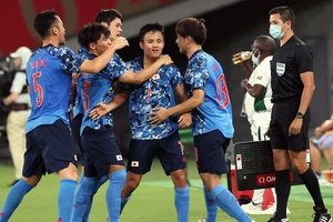 Nhật Bản sẽ gặp ứng viên vô địch Tây Ban Nha và chưa biết mèo nào cắn mỉu nào.