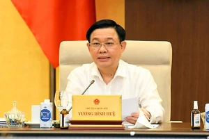 Xin ý kiến Bộ Chính trị việc tổ chức phiên tòa trực tuyến