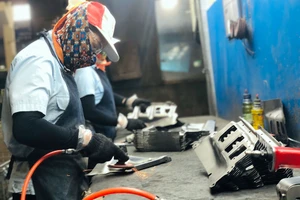 Các công ty 'bật mí' phương án giữ chân người lao động