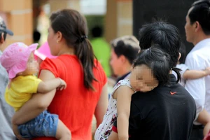 Mức sinh thấp dẫn đến sự suy giảm về nguồn nhân lực, đặc biệt là lao động trẻ.