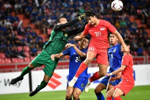 Con trai huyền thoại Fandi Ahmad trong thành phần đội tuyển Singapore.