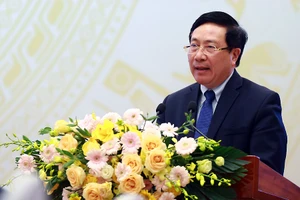 Sửa đổi pháp luật: Dẹp bớt xin-cho, thủ tục lòng vòng