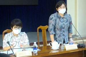 ĐB Văn Thị Bạch Tuyết, Phó Trưởng đoàn chuyên trách Đoàn ĐBQH TP.HCM, phát biểu kết luận tại buổi làm việc với UBND quận 5, chiều 3-12.