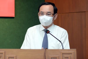 Bí thư Thành ủy TP.HCM Nguyễn Văn Nên phát biểu tại buổi trao quyết định.
