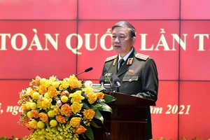 Bộ trưởng Bộ Công an Tô Lâm phát biểu tại hội nghị.