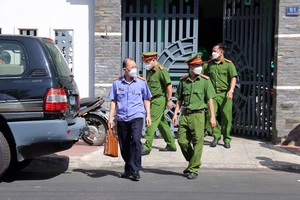 Cơ quan tố tụng khám xét nhà ông Lương Văn Hải, nguyên phó chủ tịch thường trực UBND tỉnh Bình Thuận.