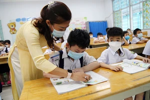 Học sinh tiểu học ở quận Gò Vấp, TP.HCM trong một tiết học.