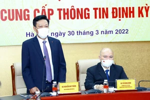 Thứ trưởng Bộ Nội vụ Nguyễn Duy Thăng phát biểu tại buổi họp báo.