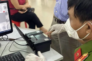 Khi đến các độ tuổi 25, 40 và 60 tuổi thì người dân phải đi đổi CCCD để tiếp tục sử dụng.