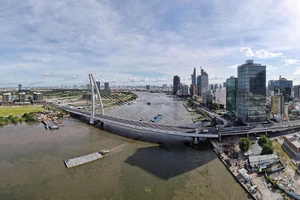 Để đẩy mạnh đầu tư cho cơ sở vật chất, TP.HCM cần nguồn ngân sách khổng lồ. 