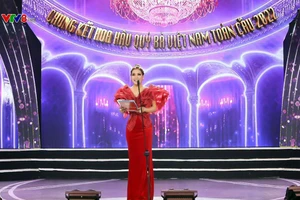 Bà Đặng Gia Bena, Trưởng ban tổ chức cuộc thi Hoa hậu Doanh nhân Việt Nam.