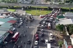 Mừng và lo cho 3 tuyến cao tốc phía Nam