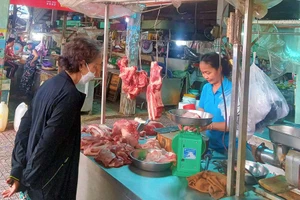 Người tiêu dùng đang có xu hướng thắt chặt chi tiêu, mua sắm.