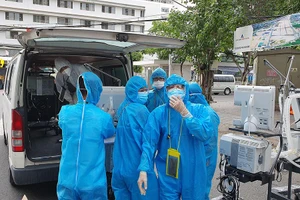 Đang có tình trạng nhiều nhân viên y tế xin nghỉ việc.