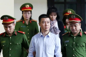 Bộ Chính trị sẽ có quy định về kiểm soát quyền lực trong lĩnh vực tư pháp. Trong ảnh: Nhiều người bị kỷ luật trong vụ tha tù trước thời hạn Phan Sào Nam sai luật.