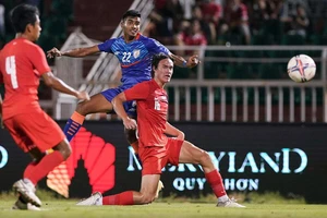 Ấn Độ nhọc nhằn trong trận hòa 1-1 trước Singapore.