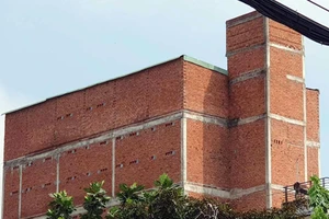 Nhà trọ sai phép số 81 đường số 42. 