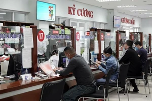 Bộ phận tiếp nhận hồ sơ, thủ tục và trả kết quả cho người dân, doanh nghiệp tại Trung tâm hành chính TP Đà Nẵng.