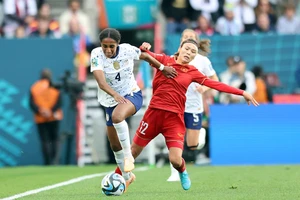 Hải Yến trước trận đấu chấn thương phải khâu tám mũi vẫn ra sân thi đấu trận Việt Nam - Mỹ.