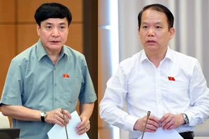 Tổng Thư ký Quốc hội, Chủ nhiệm Văn phòng Quốc hội Bùi Văn Cường (trái) và Chủ nhiệm Ủy ban Pháp luật Hoàng Thanh Tùng phát biểu tại phiên họp.
